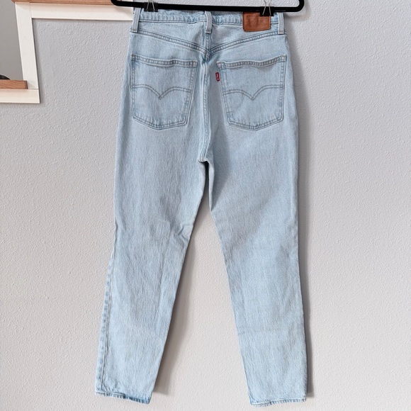 70s throwback High-Rise Slim Straight Light Wash Distressed Women's Jeans - Picture 6 of 15